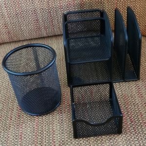 Mesh Pencil holder & Post-It Notes holder